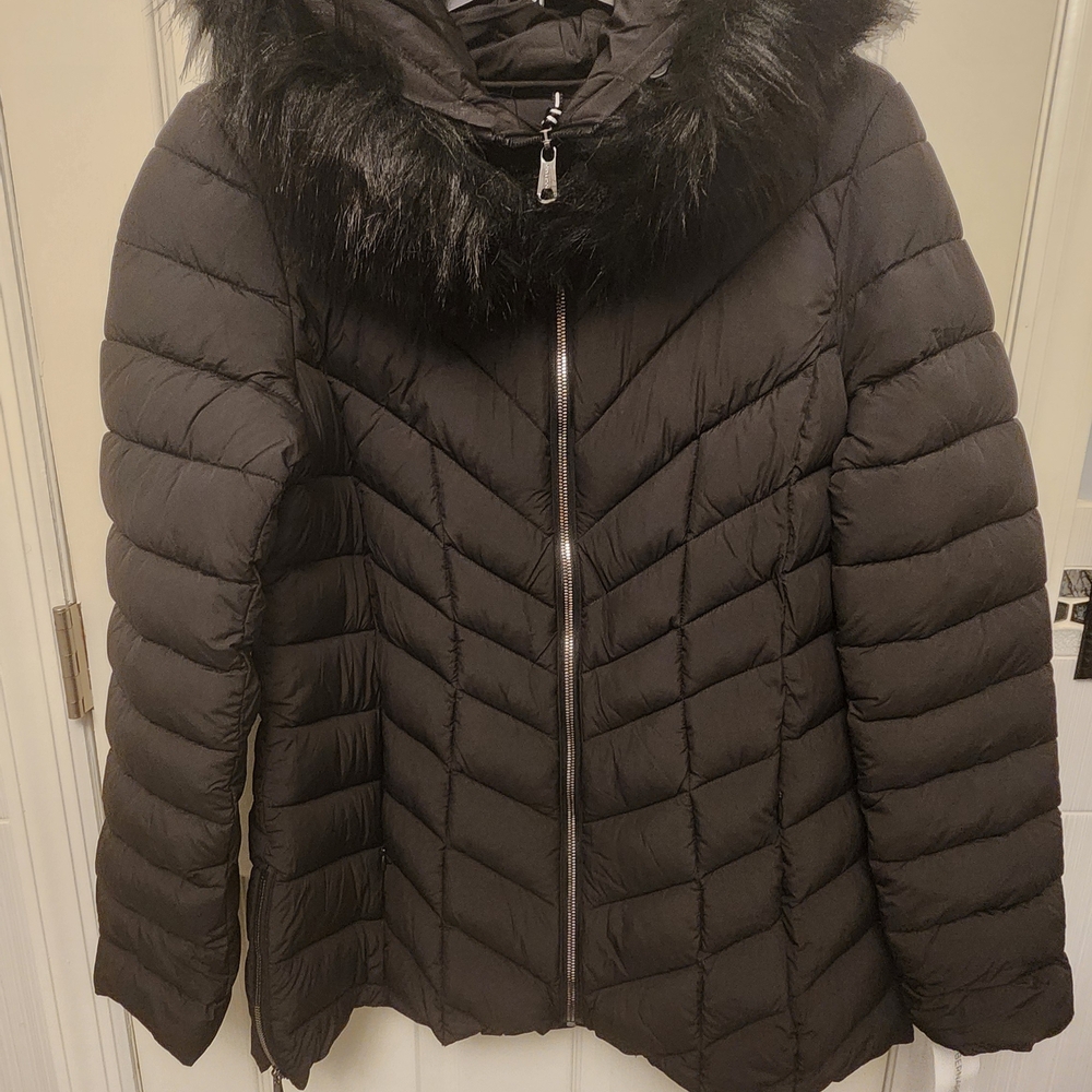 Bernardo Black Puffer Jacket with Faux Fur Trim